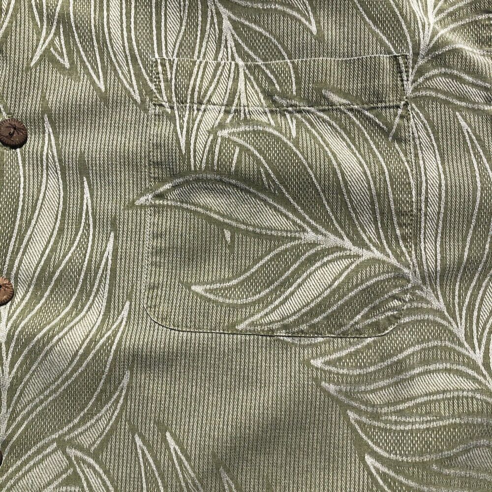 Jamaica Jaxx Mens XL Green/ White Floral Textured Silk Hawaiian Camp Shirt NICE! - Picture 7 of 10